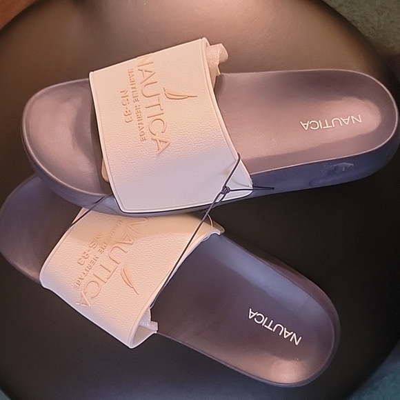 Women's Nautica slides, size 9, Navy Blue, pink and white - Picture 4 of 5